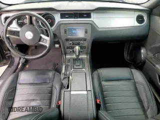 2013 Ford Mustang V6 with VIN 1ZVBP8AM3D5206665, listed as a Copart auction lot 61739895 with 157,254 mi miles and Clean title. Bid and sale history available at DreamBid. Image 8.