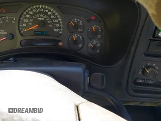 2004 Chevrolet Silverado 1500 Work Truck with VIN 1GCEC14X44Z140886, listed as a IAAI auction lot 41681183 with 209,844 mi miles. Bid and sale history available at carsss.com. Image 11.