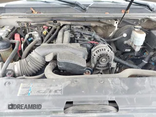 2007 GMC Yukon SLE w/3SA with VIN 1GKFC13C47J352715, listed as a IAAI auction lot 41930018 with 201,476 mi miles. Bid and sale history available at carsss.com. Image 10.