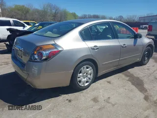 2012 Nissan Altima 2.5 S with VIN 1N4AL2AP1CC230917, listed as a IAAI auction lot 39115344 with 194,758 mi miles. Bid and sale history available at carsss.com. Image 4.