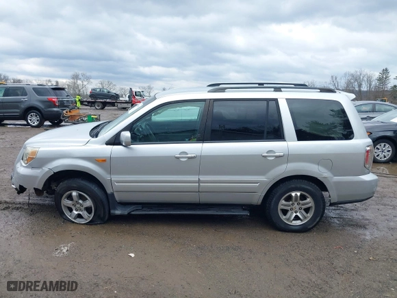 2006 Honda Pilot EX with VIN 2HKYF18426H553632, listed as a IAAI auction lot 41656610 with 154,470 mi miles. Bid and sale history available at carsss.com. Image 15.