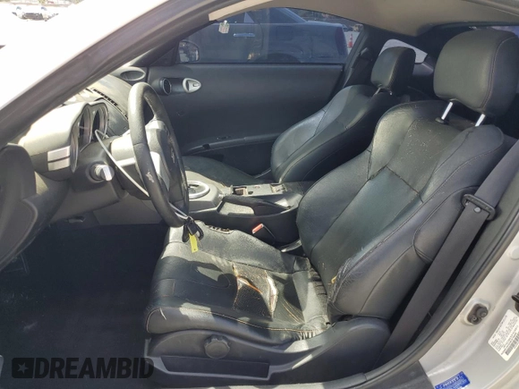 2003 Nissan 350Z Touring z VIN JN1AZ34EX3T016911, wystawiony jako Copart lot #54019395 z przebiegiem 163 228 mil mil oraz Czysty tytuł • Clean title. Historia ofert i sprzedaży dostępna na DreamBid. Obrazek 7.