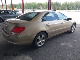2006 Acura RL z VIN JH4KB16516C010442, wystawiony jako IAAI lot #42646581 z przebiegiem 205 633 mil mil oraz . Historia ofert i sprzedaży dostępna na DreamBid. Obrazek 4.