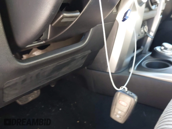 2023 Toyota 4Runner SR5 с VIN JTEMU5JR1P6139377, выставлен на аукционе IAAI как лот 41600169 с пробегом 34 513 миль миль и . История ставок и продаж доступна на DreamBid. Изображение 11.