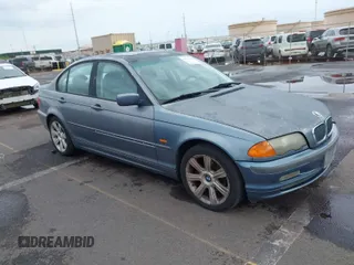 1999 BMW 3 Series 323i with VIN WBAAM3332XCA80930, listed as a IAAI auction lot 41827318 with 93,055 mi miles. Bid and sale history available at carsss.com. Image 1.