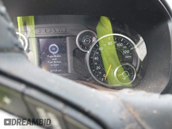 2020 Ram 1500 Big Horn z VIN 1C6SRFFTXLN101550, wystawiony jako IAAI lot #42275672 z przebiegiem 40 154 mil mil oraz . Historia ofert i sprzedaży dostępna na DreamBid. Obrazek 7.