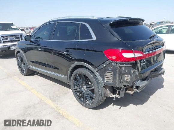 2016 Lincoln MKX Premiere with VIN 2LMTJ6JR7GBL75287, listed as a IAAI auction lot 41697039 with 85,943 mi miles. Bid and sale history available at carsss.com. Image 3.