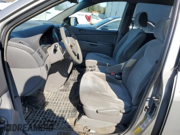 2006 Toyota Sienna with VIN 5TDZA29C26S408471, listed as a Copart auction lot 48505775 with 369,226 mi miles and Clean Title. Bid and sale history available at DreamBid. Image 7.