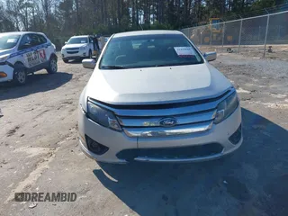 2011 Ford Fusion SE with VIN 3FAHP0HA8BR210821, listed as a IAAI auction lot 41418666 with 205,977 mi miles. Bid and sale history available at carsss.com. Image 6.