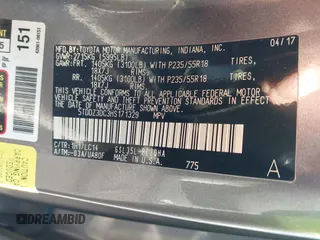 2017 Toyota Sienna XLE z VIN 5TDDZ3DC3HS171329, wystawiony jako IAAI lot #41136030 z przebiegiem 115 990 mil mil oraz . Historia ofert i sprzedaży dostępna na DreamBid. Obrazek 9.