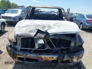1998 Dodge 1500 with VIN 1B7HC13Y2WJ183664, listed as a IAAI auction lot 42038180 with Not provided miles and . Bid and sale history available at DreamBid. Image 12.