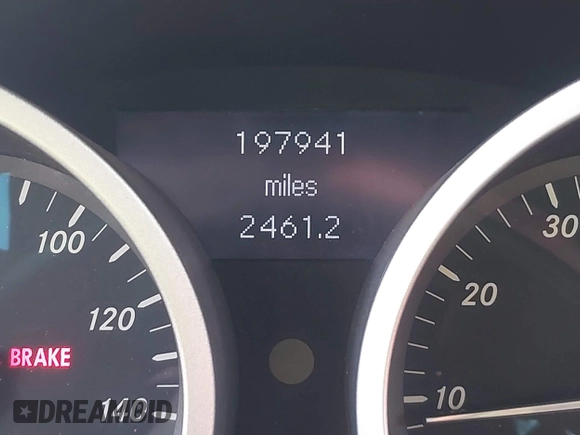 2005 Mercedes-Benz SLK-Class with VIN WDBWK56F85F066196, listed as a IAAI auction lot 41692697 with 197,941 mi miles. Bid and sale history available at carsss.com. Image 15.