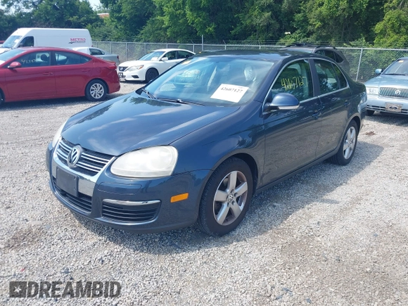 2008 Volkswagen Jetta SE with VIN 3VWRM71K48M020892, listed as a IAAI auction lot 42607127 with 212,290 mi miles and . Bid and sale history available at DreamBid. Image 2.