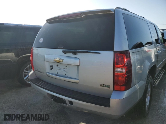 2011 Chevrolet Suburban LS with VIN 1GNSCHE01BR102744, listed as a Copart auction lot 76460694 with 0 mi miles and Non Repairable. Bid and sale history available at carsss.com. Image 6.