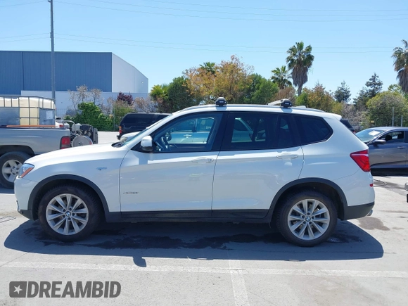 2017 BMW X3 xDrive28i z VIN 5UXWX9C35H0T24703, wystawiony jako IAAI lot #42283472 z przebiegiem 61 993 mil mil oraz . Historia ofert i sprzedaży dostępna na DreamBid. Obrazek 14.