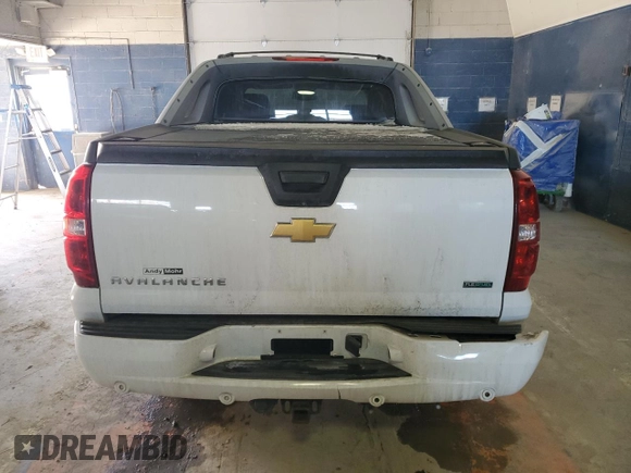2011 Chevrolet Avalanche LT with VIN 3GNTKFE37BG206998, listed as a Copart auction lot 88472885 with 142,538 mi miles and Non repairable. Bid and sale history available at DreamBid. Image 6.