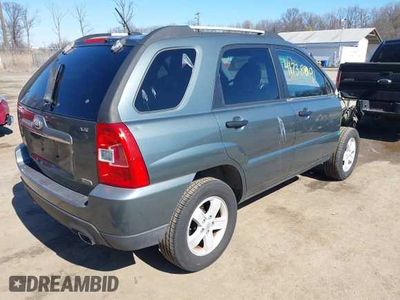 2009 Kia Sportage LX with VIN KNDJF723897635507, listed as a IAAI auction lot 41738092 with 159,850 mi miles. Bid and sale history available at carsss.com. Image 4.