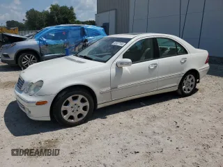 2005 Mercedes-Benz C 240 with VIN WDBRF61J35F580329, listed as a Copart auction lot 65527144 with 91,525 mi miles and Salvage Title. Bid and sale history available at DreamBid. Image 1.