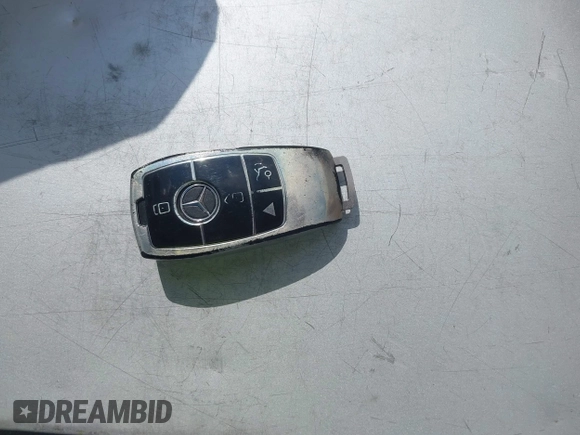 2020 Mercedes-Benz CLA 250 with VIN WDD5J4HB0LN060096, listed as a IAAI auction lot 42220909 with 48,987 mi miles and . Bid and sale history available at DreamBid. Image 11.