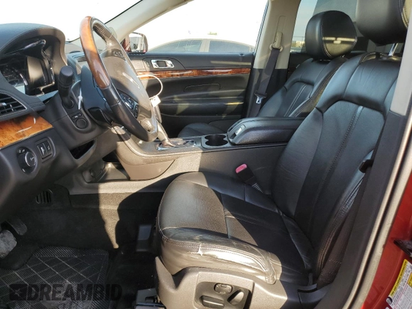 2013 Lincoln MKT with VIN 2LMHJ5FK8DBL51748, listed as a Copart auction lot 45625755 with 133,431 mi miles and Salvage Title. Bid and sale history available at DreamBid. Image 7.