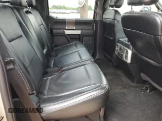 2017 Ford F-250 Lariat z VIN 1FT7W2BTXHEC94053, wystawiony jako Copart lot #61049155 z przebiegiem 57 994 mil mil oraz Szkoda całkowita • Salvage title. Historia ofert i sprzedaży dostępna na DreamBid. Obrazek 10.