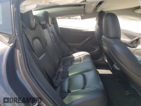 2020 Tesla Model 3 Standard Range Plus z VIN 5YJ3E1EA5LF644296, wystawiony jako Copart lot #56953645 z przebiegiem 89 356 mil mil oraz Szkoda całkowita • Salvage title. Historia ofert i sprzedaży dostępna na DreamBid. Obrazek 10.