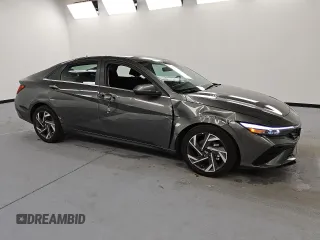 2025 Hyundai Elantra SEL Convenience z VIN KMHLS4DG6SU909857, wystawiony jako Copart lot #57038995 z przebiegiem 11 482 mil mil oraz Szkoda całkowita • Salvage title. Historia ofert i sprzedaży dostępna na DreamBid. Obrazek 4.