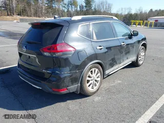 2018 Nissan Rogue S with VIN KNMAT2MV0JP621034, listed as a IAAI auction lot 41764019 with 89,598 mi miles. Bid and sale history available at carsss.com. Image 4.