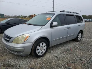 2007 Hyundai Entourage GLS with VIN KNDMC233176019030, listed as a Copart auction lot 82909964 with 226,026 mi miles and Salvage Title. Bid and sale history available at carsss.com. Image 1.