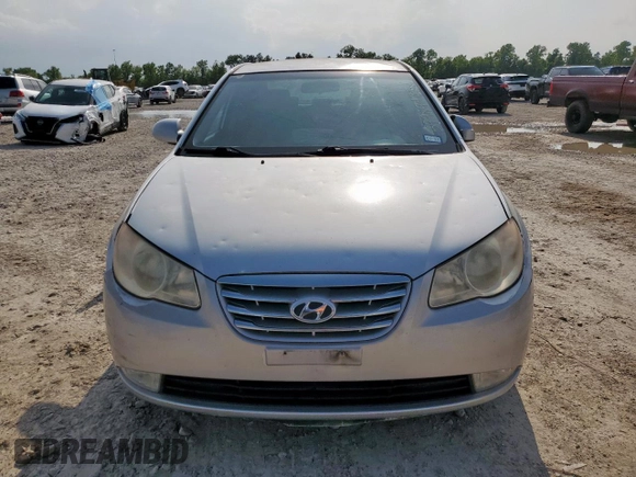 2010 Hyundai Elantra GLS z VIN KMHDU4AD7AU191825, wystawiony jako Copart lot #59989475 z przebiegiem 210 379 mil mil oraz Czysty tytuł • Clean title. Historia ofert i sprzedaży dostępna na DreamBid. Obrazek 5.