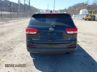 2016 Kia Sorento LX with VIN 5XYPGDA35GG055431, listed as a IAAI auction lot 41821606 with 141,011 mi miles. Bid and sale history available at carsss.com. Image 16.