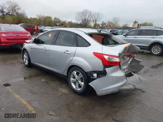 2014 Ford Focus SE with VIN 1FADP3F20EL406508, listed as a IAAI auction lot 40809098 with 89,731 mi miles. Bid and sale history available at carsss.com. Image 3.