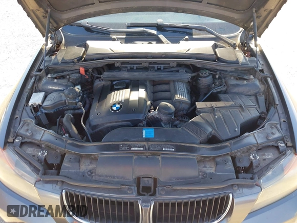 2007 BMW 3 Series 328i with VIN WBAVC53547FZ76093, listed as a IAAI auction lot 41852963 with 169,857 mi miles and . Bid and sale history available at carsss.com. Image 10.