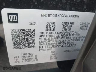 2025 Chevrolet Trax 2RS with VIN KL77LJEP2SC202323, listed as a IAAI auction lot 41738164 with 235 mi miles. Bid and sale history available at carsss.com. Image 9.