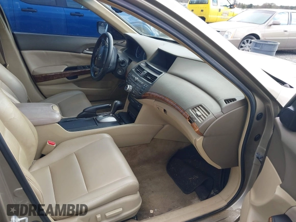 2008 Honda Accord EX-L z VIN 1HGCP36868A005038, wystawiony jako IAAI lot #41258761 z przebiegiem 211 329 mil mil oraz . Historia ofert i sprzedaży dostępna na DreamBid. Obrazek 5.