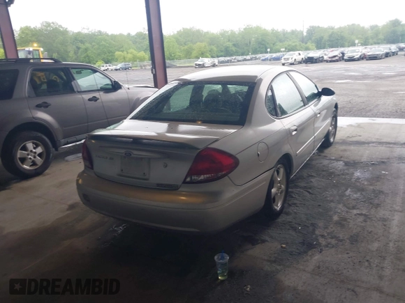 2006 Ford Taurus SE z VIN 1FAFP53U76A195301, wystawiony jako IAAI lot #42180556 z przebiegiem 180 599 mil mil oraz . Historia ofert i sprzedaży dostępna na DreamBid. Obrazek 4.