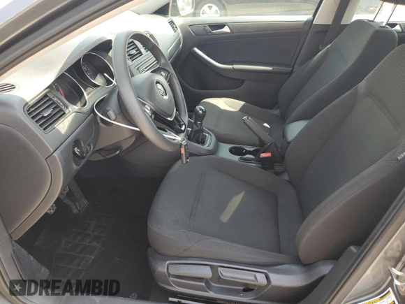 2015 Volkswagen Jetta S z VIN 3VW1K7AJ6FM421576, wystawiony jako Copart lot #57254285 z przebiegiem 82 677 mil mil oraz Szkoda całkowita • Salvage title. Historia ofert i sprzedaży dostępna na DreamBid. Obrazek 7.