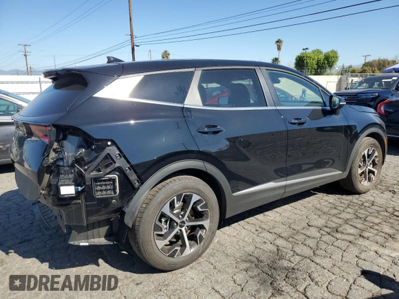 2025 Kia Sportage EX with VIN 5XYK33DF4SG266795, listed as a Copart auction lot 46616255 with 2,849 mi miles and Salvage Title. Bid and sale history available at carsss.com. Image 3.