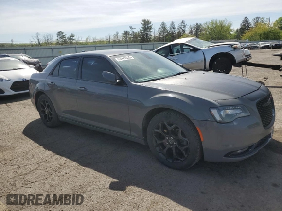 2019 Chrysler 300 with VIN 2C3CCAGGXKH542951, listed as a Copart auction lot 54943525 with 99,301 mi miles and Clean Title. Bid and sale history available at carsss.com. Image 4.