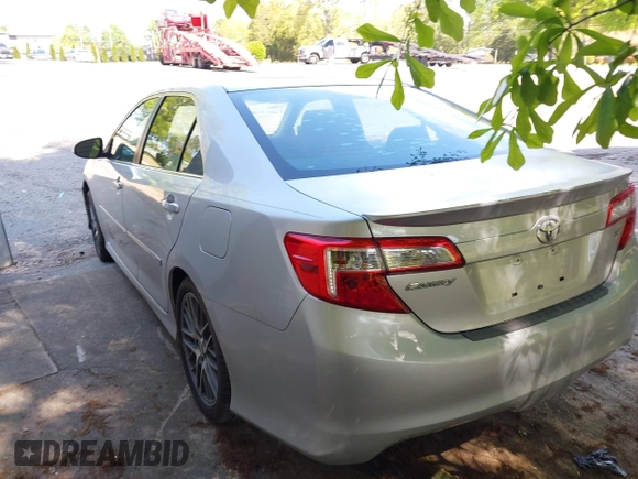 2012 Toyota Camry L with VIN 4T1BF1FK3CU087665, listed as a IAAI auction lot 41996675 with 220,465 mi miles. Bid and sale history available at carsss.com. Image 3.