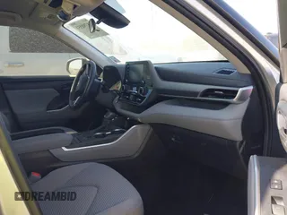 2021 Toyota Highlander L with VIN 5TDZZRAH9MS533683, listed as a IAAI auction lot 41788553 with 31,564 mi miles and . Bid and sale history available at DreamBid. Image 5.