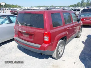 2015 Jeep Patriot Altitude z VIN 1C4NJRBB9FD268780, wystawiony jako IAAI lot #40386558 z przebiegiem 85 756 mil mil oraz . Historia ofert i sprzedaży dostępna na DreamBid. Obrazek 4.