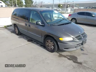1997 Dodge Caravan LE with VIN 1B4GP54L0VB413556, listed as a IAAI auction lot 41590793 with 249,724 mi miles and . Bid and sale history available at carsss.com. Image 1.