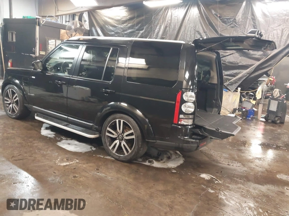 2016 Land Rover LR4 HSE Lux with VIN SALAK2V69GA812255, listed as a IAAI auction lot 41499697 with 82,075 mi miles and . Bid and sale history available at DreamBid. Image 3.