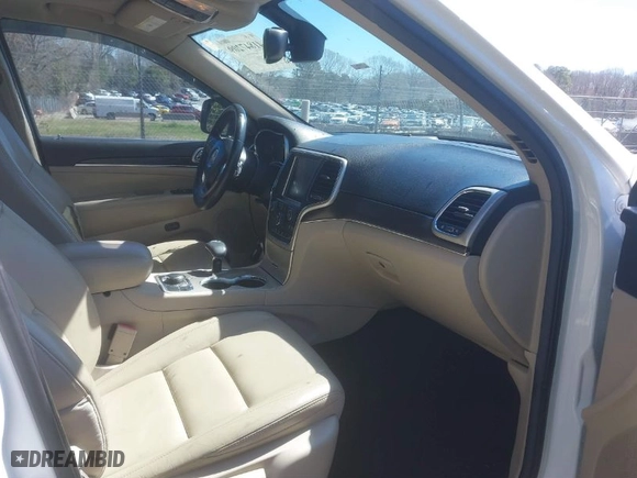 2014 Jeep Grand Cherokee Limited with VIN 1C4RJFBG4EC335916, listed as a IAAI auction lot 41847209 with 267,621 mi miles. Bid and sale history available at carsss.com. Image 5.