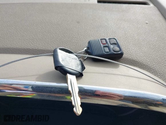2007 Ford Explorer Eddie Bauer z VIN 1FMEU64E77UB17558, wystawiony jako IAAI lot #41915748 z przebiegiem Nie podano mil oraz . Historia ofert i sprzedaży dostępna na DreamBid. Obrazek 11.