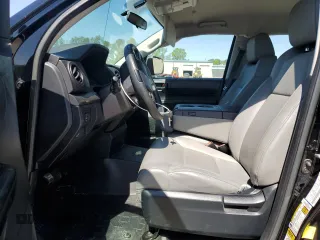 2017 Toyota Tundra SR с VIN 5TFUM5F1XHX073477, выставлен на аукционе Copart как лот 51618755 с пробегом 72 620 миль миль и Списание • Salvage title. История ставок и продаж доступна на DreamBid. Изображение 7.