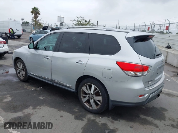 2014 Nissan Pathfinder SL with VIN 5N1AR2MN6EC726507, listed as a IAAI auction lot 42444733 with 136,280 mi miles and . Bid and sale history available at DreamBid. Image 3.
