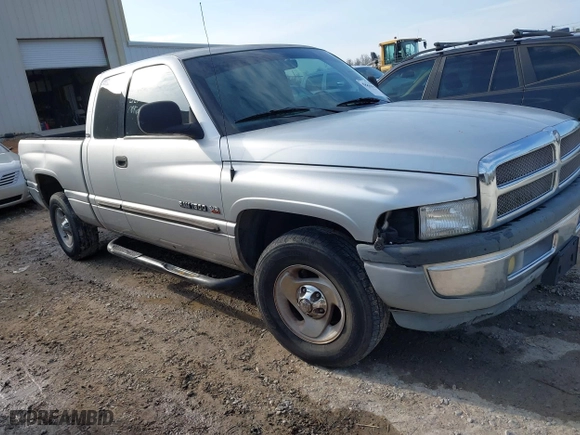 2001 Dodge Ram 1500 with VIN 1B7HC13Y91J522414, listed as a IAAI auction lot 41696596 with 255,837 mi miles. Bid and sale history available at carsss.com. Image 1.