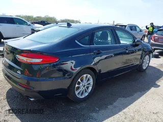 2020 Ford Fusion SE with VIN 3FA6P0HDXLR231155, listed as a IAAI auction lot 41925162 with 51,588 mi miles. Bid and sale history available at carsss.com. Image 4.